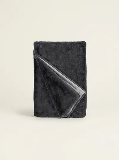 Winter Home throw, Guanaco Graphit
